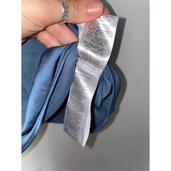 Liu Jo Italian Sleeveless Blue Satin Wrap Blouse, Size IT 40/ US Small, MP $248 - Picture 6 of 14